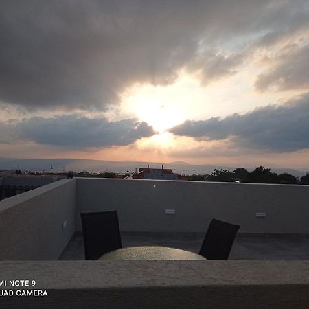 לינה וארוחת בוקר גבעת יואב Sponder Loft מראה חיצוני תמונה